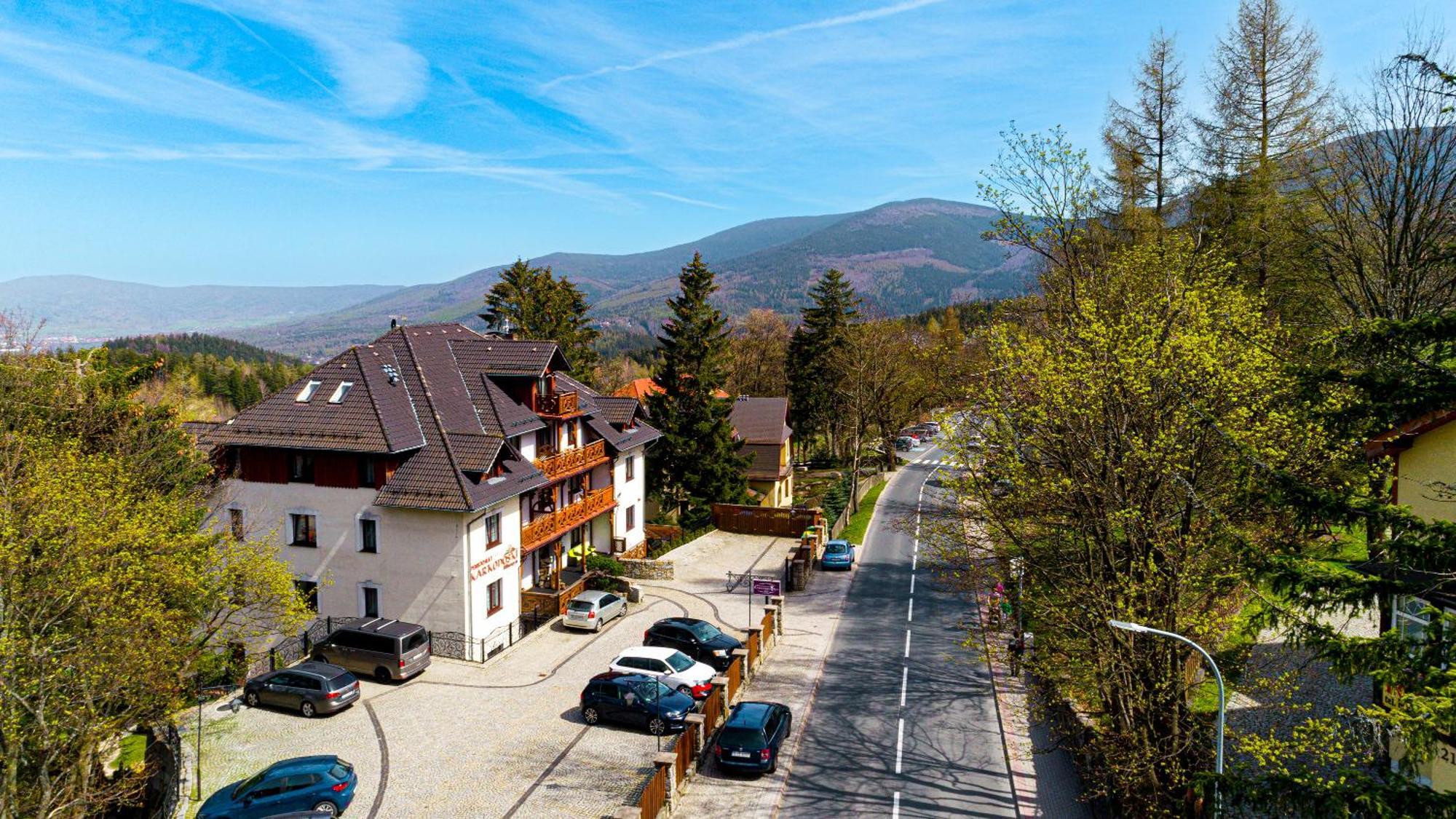 Aparthotel Karkonoski 3*